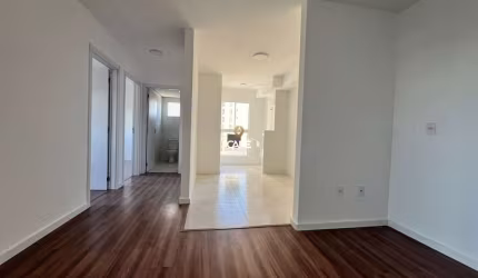 Apartamento, 2 Dormitórios, Sacada com Churrasqueira, Garagem, Em Camobi