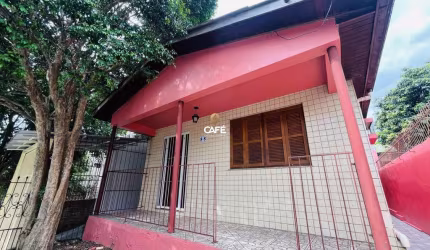 Casa, 3 Dormitórios, 2 Banheiros, 3 Vagas, Medianeira