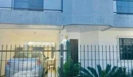 Casa com 1 suíte + 3 dormitórios + Edícula nos fundos e vaga para 4 carros!