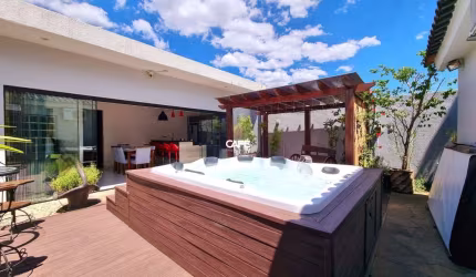 Casa, 3 Dormitórios, 1 Suíte, 3 Banheiros, 3 Vagas, Camobi