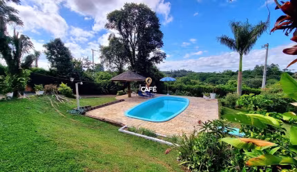 Casa à venda 3 dormitórios, suíte e piscina em Itaara