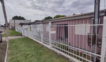 Ótima casa, com 3 dormitórios na Juscelino Kubitschek!