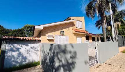 Casa, 4 Dormitórios, 2 Banheiros, 3 Vagas, Piscina, São José