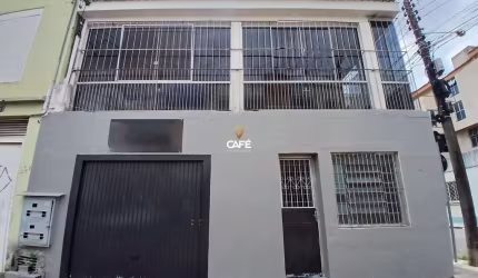 Apartamento Semi Mobiliado De 2 Dormitórios, Suíte, Sala De Estar, Banheiro Soci