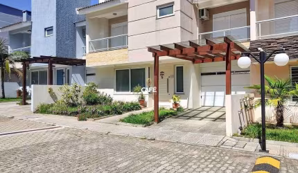 Casa, 3 Dormitórios, 1 Suíte, 2 Banheiros, 2 Vagas, Camobi