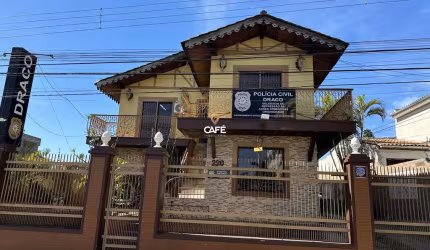 Casa a venda 376,78 m2transformada  em salas comerciais