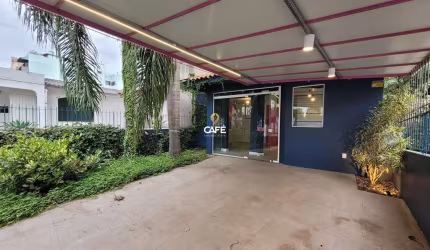 Ponto Comercial, 2 Salas, Cozinha, 2 Banheiros, Bairro Fátima