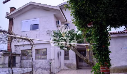 Sobrado 5 dormitórios à venda Pé de Plátano Santa Maria/RS