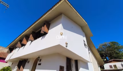 Casa/Terreno localizada em ótimo bairro de Santa Maria/RS.