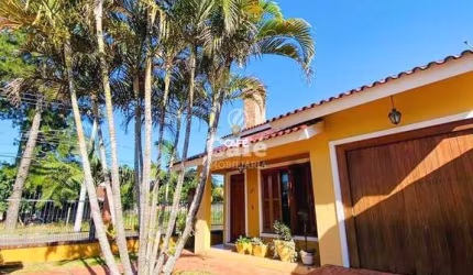 Casa, 3 Dormitórios, 1 Suíte, 3 Banheiros, 3 Vagas, Piscina, Lareira, Espaço Gou