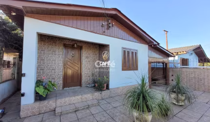 Casa, Quatro dormitórios, Suíte, Churrasqueira, Duas vagas de Garagem, Bairro Ju