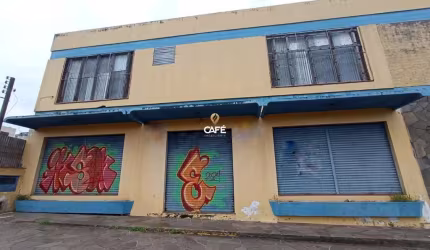 Loja  Ampla De 230 m², Composto Por 3 Salas, Mezanino e 2 Banheiros.