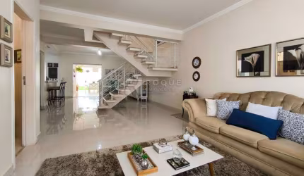 Casa em condomínio à venda no bairro Jardim Nossa Senhora do Amparo