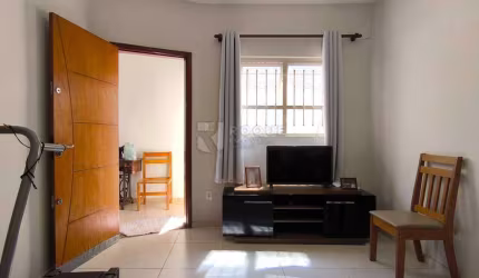 Casa Residencial à venda no bairro Vila Claudia