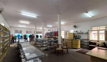 Casa Comercial à venda no bairro Centro