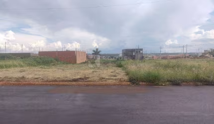 Terreno à venda no bairro Residencial Colinas do Engenho I