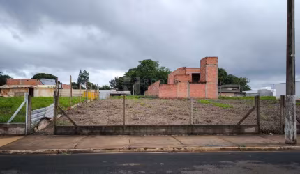 Terreno à venda no bairro Residencial Portal das Torres