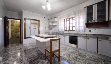 Sobrado residencial com salão comercial a venda, na Vila da Gloria, em Limeira
