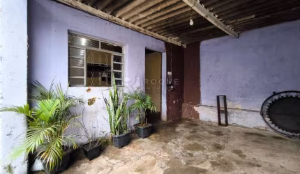 Casa residencial à venda – Duas moradias no mesmo terreno