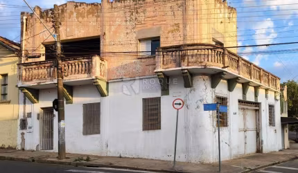 Casa Residencial à venda no bairro Centro