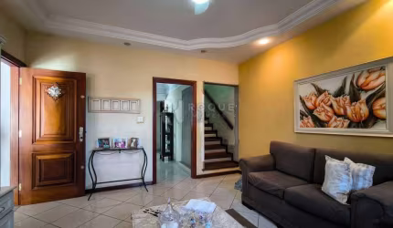 Casa Residencial à venda no bairro Vila Queiroz