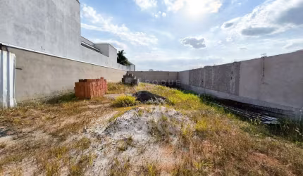 Excelente terreno à venda no condomínio Village Damha em Limeira/SP. Aceita financiamento e estuda permuta.