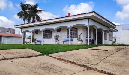 Casa Residencial à venda, 4 quartos, Jardim Residencial Luiz Regitano - Limeira-SP
