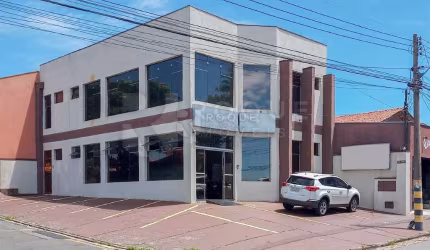 Salão para aluguel no bairro Vila Queiroz