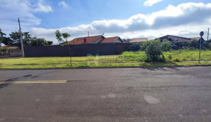 Terreno à venda no bairro Jardim do Lago