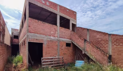 Casa Residencial à venda no bairro Residencial Palmeira Real