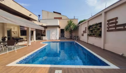 Casa Residencial à venda no bairro Vila Claudia