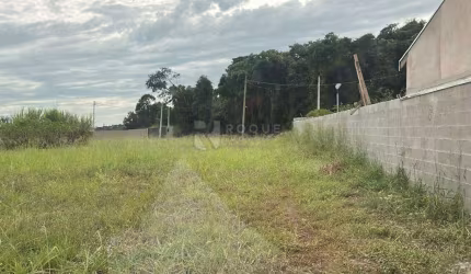 Terreno à venda no bairro Pires de Cima