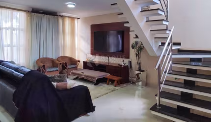 Casa em condomínio à venda no bairro Residencial Jardim dos Ipês II