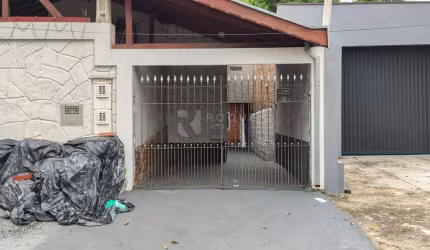 Casa Residencial para aluguel no bairro Vila Queiroz