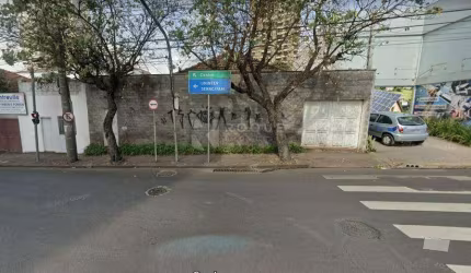 Casa Residencial à venda no bairro Centro