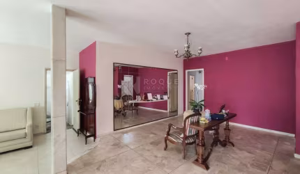 Casa residencial com excelente potencial comercial no Jardim Mercedes