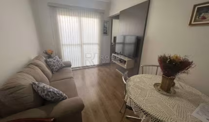 Apartamento à venda no bairro Vila Queiroz