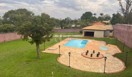 Casa em condomínio à venda no bairro Jardim Itapoã