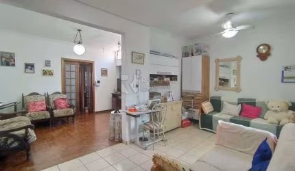 Casa Residencial à venda no bairro Centro