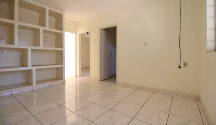Ampla casa têrrea