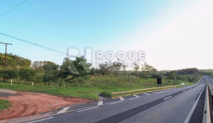 Área à venda no bairro Bairro do Pinhal