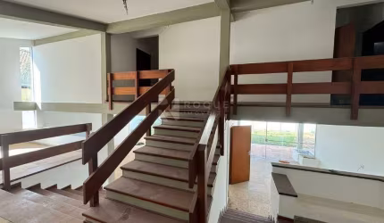 Casa em condomínio à venda no bairro Jardim Florença