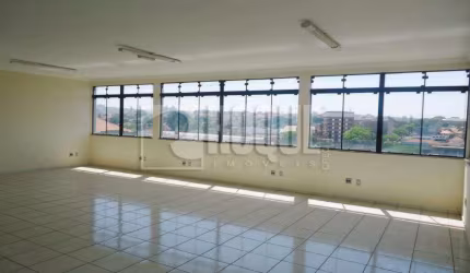 Prédio Comercial à venda no bairro Centro