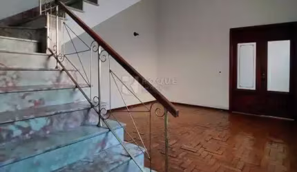 Casa à venda no Centro