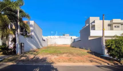 Terreno em condomínio à venda no bairro Vale das Oliveiras