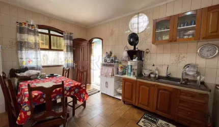 Casa Comercial à venda no bairro Chácaras Antonieta