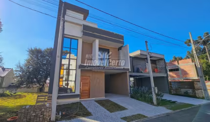 Casa em condomínio fechado com 4 quartos à venda na Rua Humberto Negrello, Umbará, Curitiba, 208 m2 por R$ 1.600.000