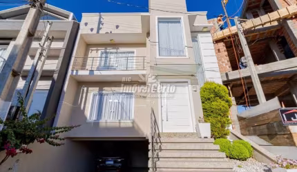 Casa com 3 quartos à venda na Rua Antônio Mendes de Siqueira, 246, Pinheirinho, Curitiba, 230 m2 por R$ 1.490.000