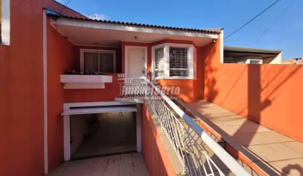 Casa com 3 quartos à venda na Rua Coronel Benedito Tertuliano Cordeiro, 60, Tingui, Curitiba, 136 m2 por R$ 590.000