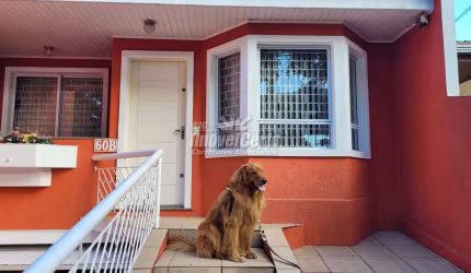 Casa com 3 quartos à venda na Rua Coronel Benedito Tertuliano Cordeiro, 60, Bacacheri, Curitiba, 136 m2 por R$ 590.000